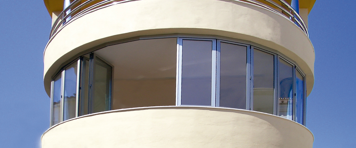 Ventana plegable STRUGAL S47