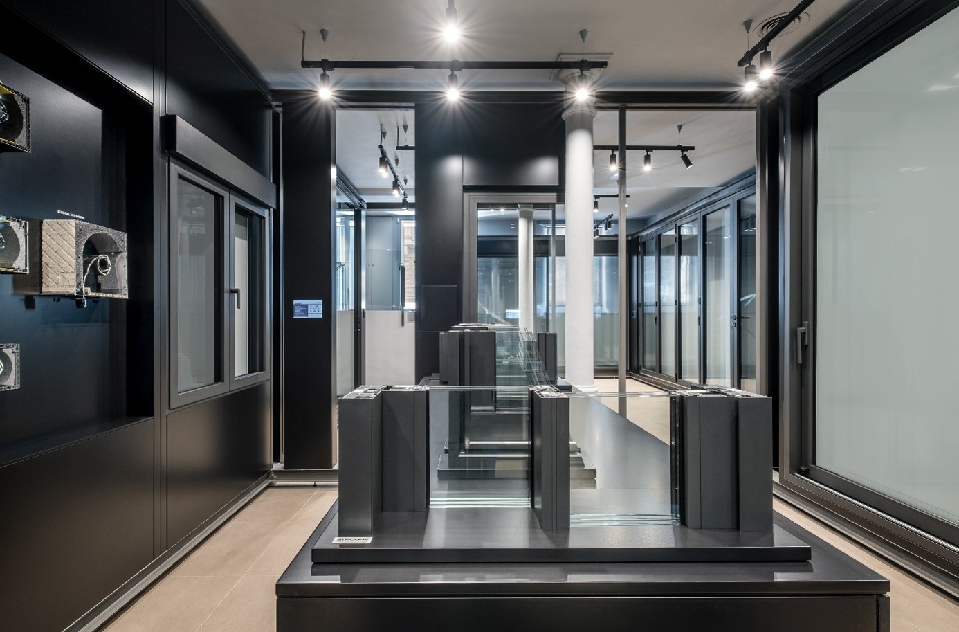 STRUGAL Store: la red de distribución que acerca nuestras soluciones al cliente final